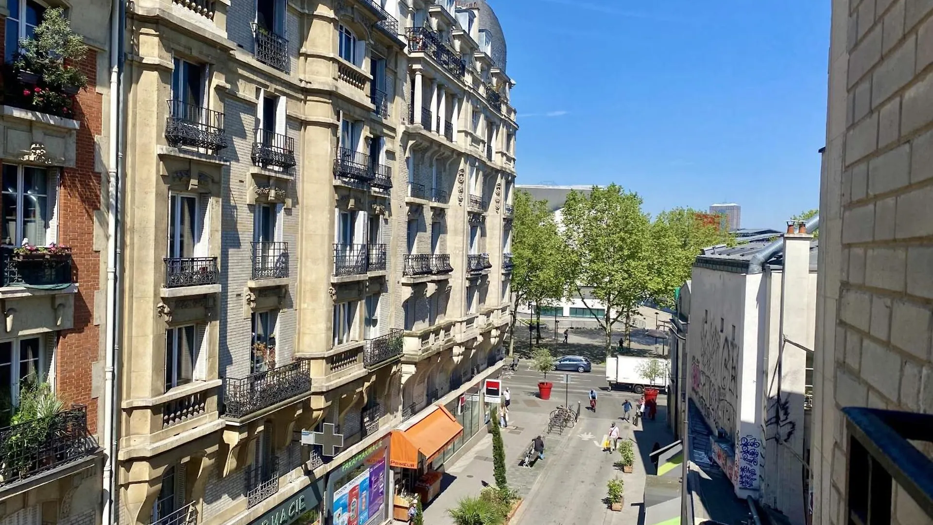 Apartment Splendid Near La Paris